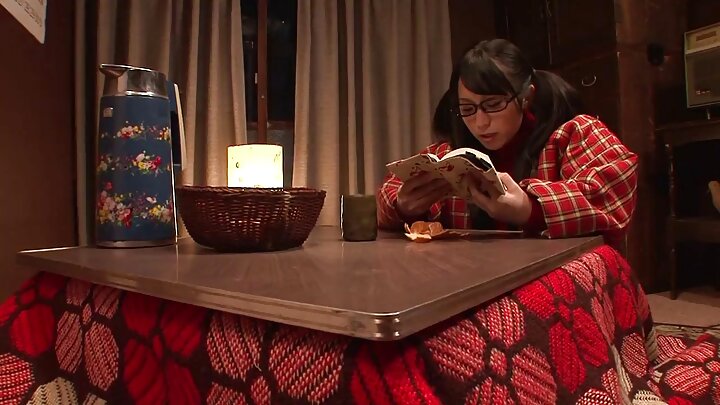 Latın Apolonia Lapiedra amcıq sekslə məşğul olmazdan əvvəl böyük bir sik sordu