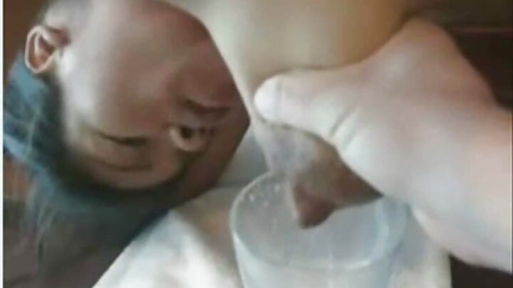 18 yaşlı fahişə ilk anal seksini qaradərili oğlanla irqlərarası pornoda alır