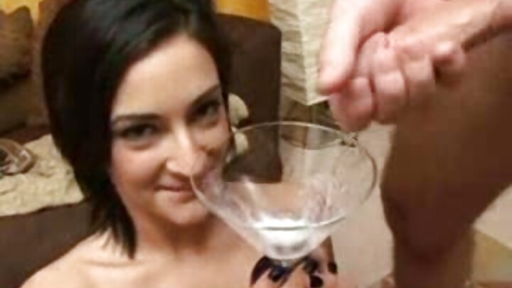 Arvadınız sizi görmədikdə, iki məşuqəni sikə bilərsiniz